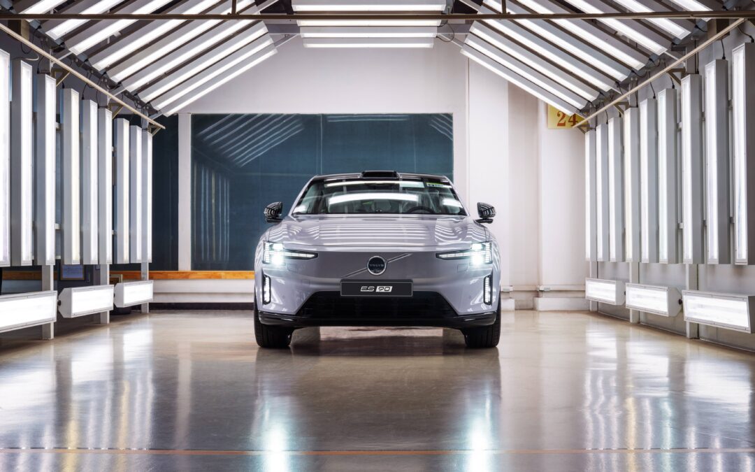 Volvo Cars starts production of the new fully electric Volvo ES90